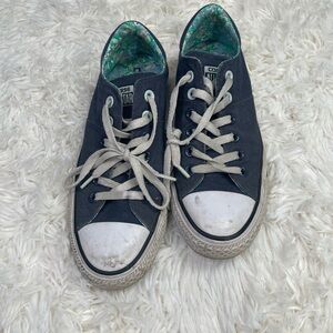 CONVERSE All Star Blue Low Top Flower Lining Cushioned Sneakers
Shoes Women Sz 7
